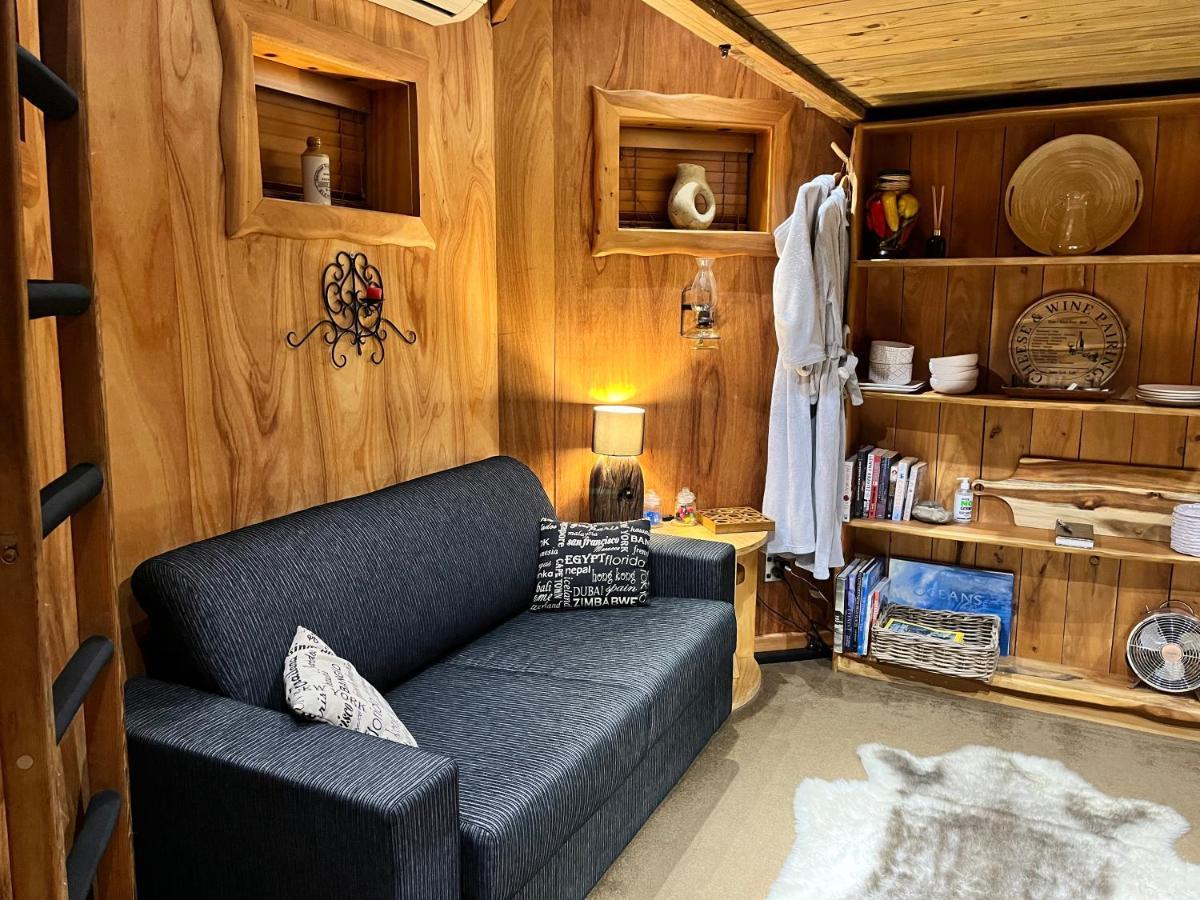Tree House Lodge Bed & Breakfast Cheviot Экстерьер фото