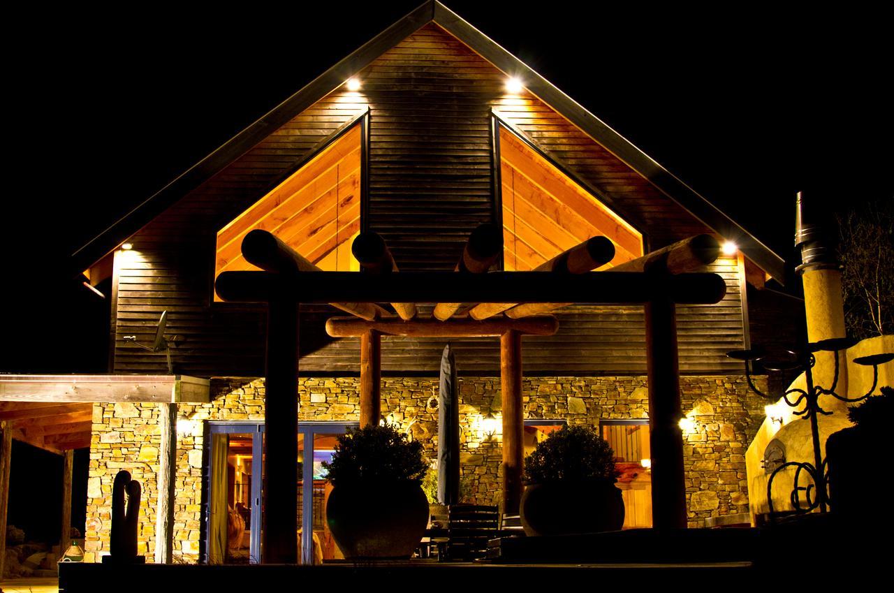 Tree House Lodge Bed & Breakfast Cheviot Экстерьер фото