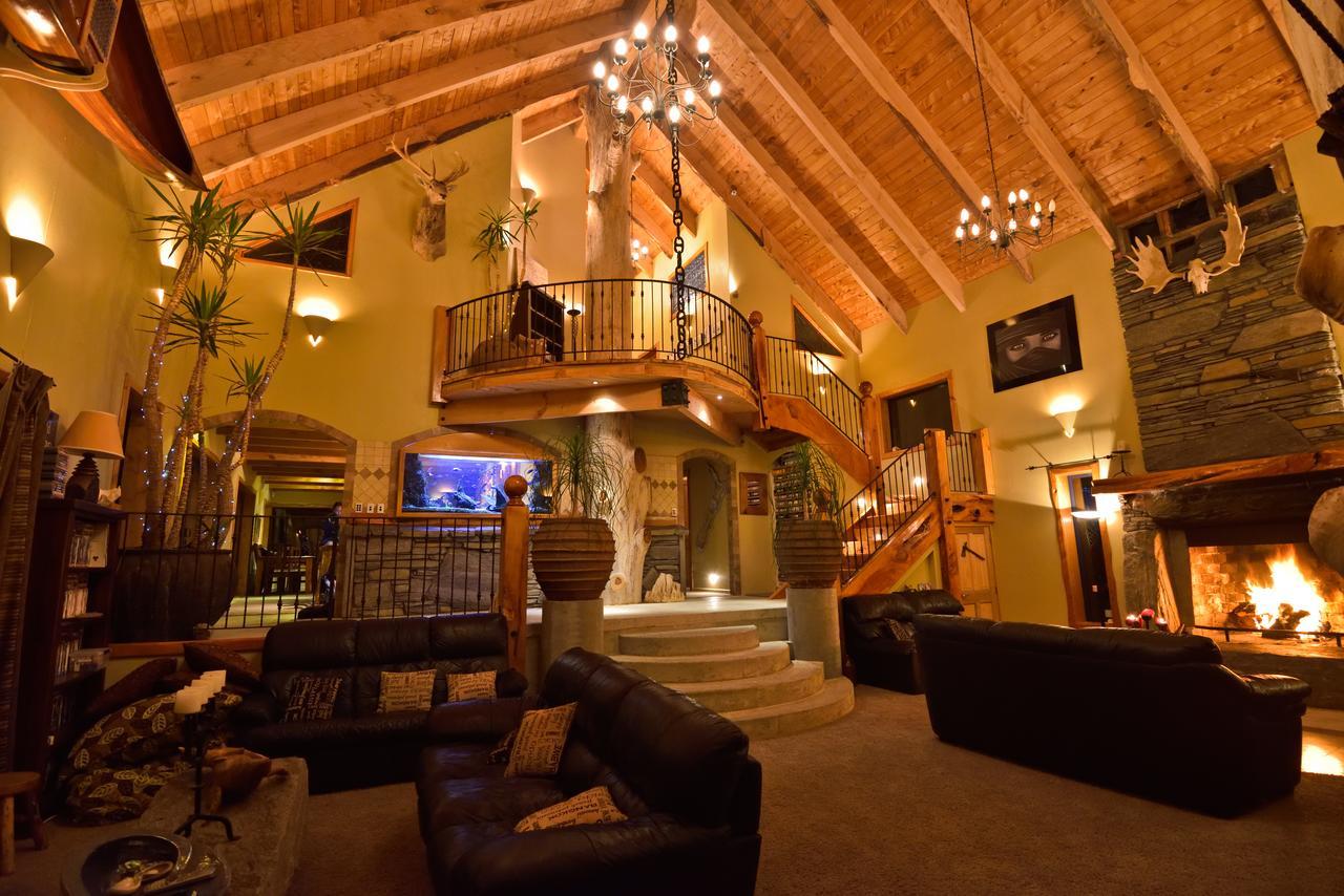 Tree House Lodge Bed & Breakfast Cheviot Экстерьер фото